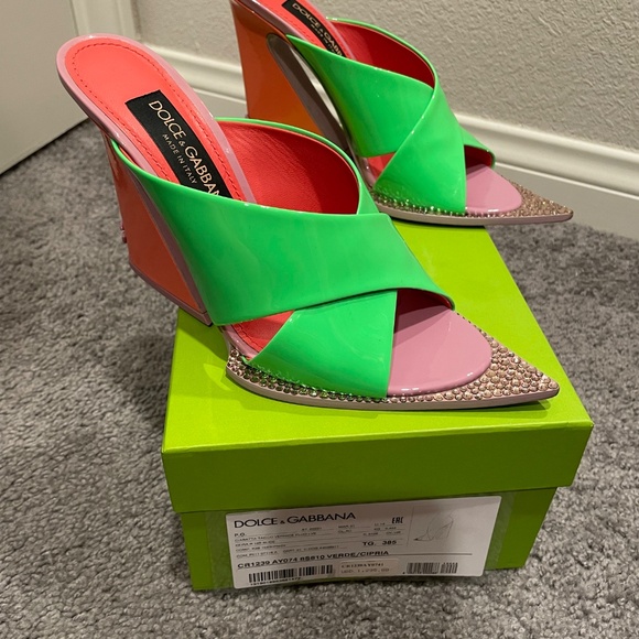 DOLCE & GABBANA Tapered-Heel Green Pink Leather Open-Crystal Toe Leather Sandals - Picture 2 of 15